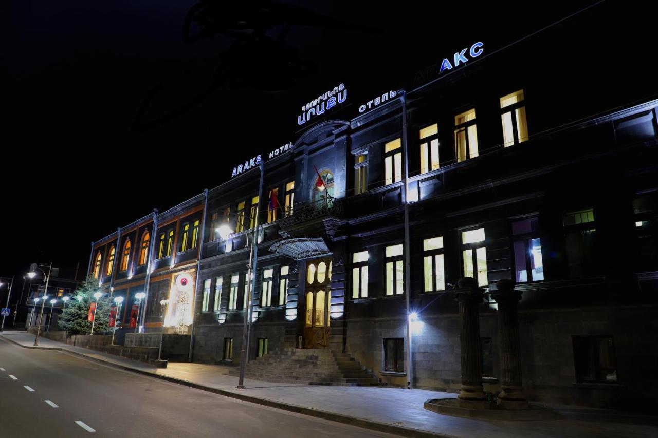 Araks Hotel Complex Gjoemri Buitenkant foto